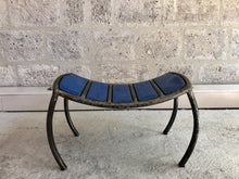 Charger l'image dans la galerie, Patrimoine - Tabouret bleu - Ousmane Mbaye