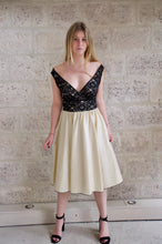 Cargar imagen en el visor de la galería, Lina dress - Robe en dentelle beige et noire - Fawzi
