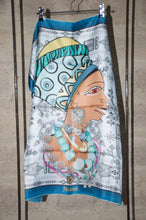 Cargar imagen en el visor de la galería, Carré de soie à motif culturel Ninhasah

