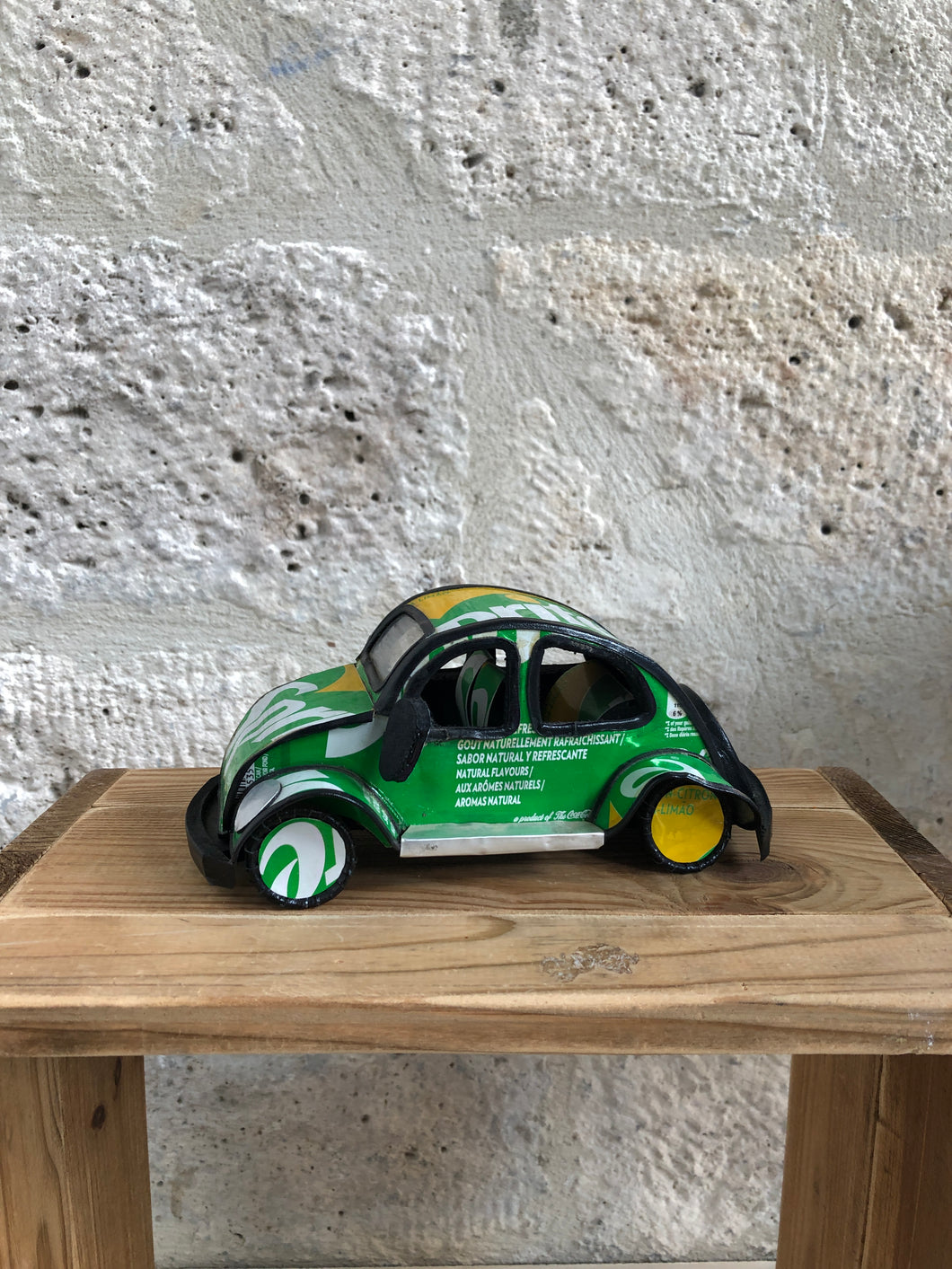 Vroum- Figurines automobiles recyclées - Artisan sénégalais