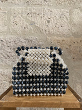 Load image into Gallery viewer, Pearl - Sac en perles - Adama Paris
